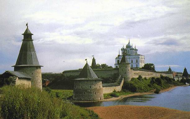 Реферат: Экскурсия: Памятник княгине Ольге в Пскове Реферат: Экскурсия: Памятник княгине Ольге в Пскове